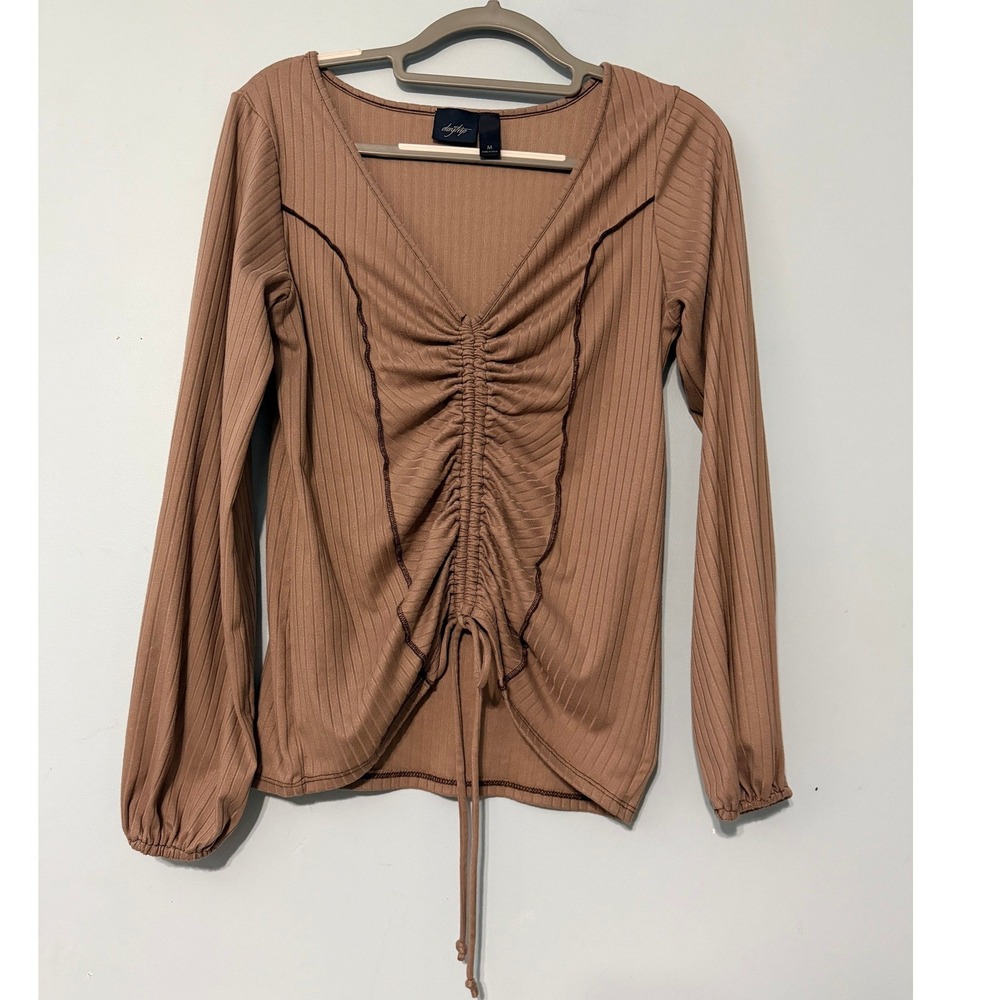 Daytrip Women's Medium Tan Ribbed Cinched Front V-Neck Long Sleeve Top 2248